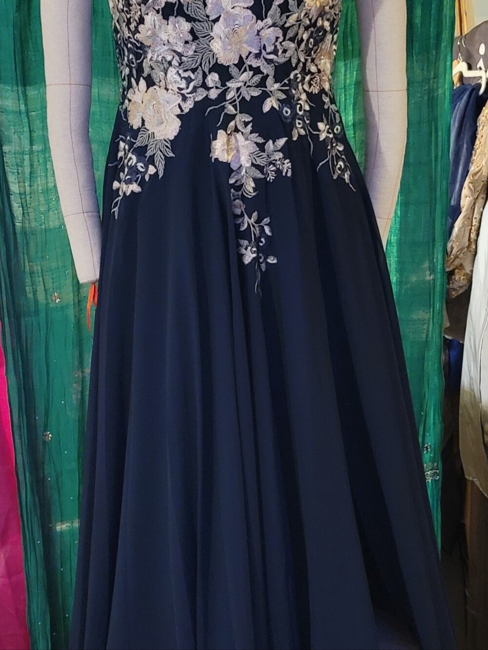 Elegant Navy Blue Floral Embroidered Evening Dress